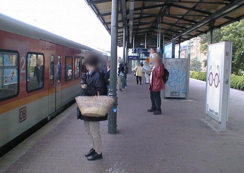 S-Bf Bilk, Bstg., Gl. 2, unter der Überdachung