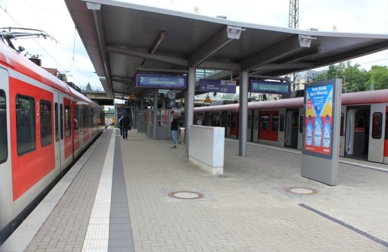 S-Bf Derendorf, Bstg., Gleis 2