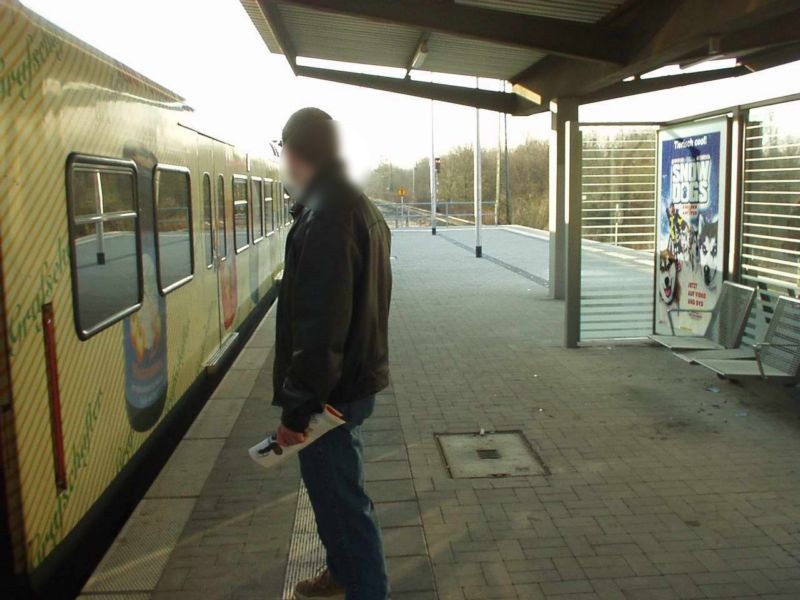 S-Bf Garath, Bstg., Gleis 3, 1. Sto.