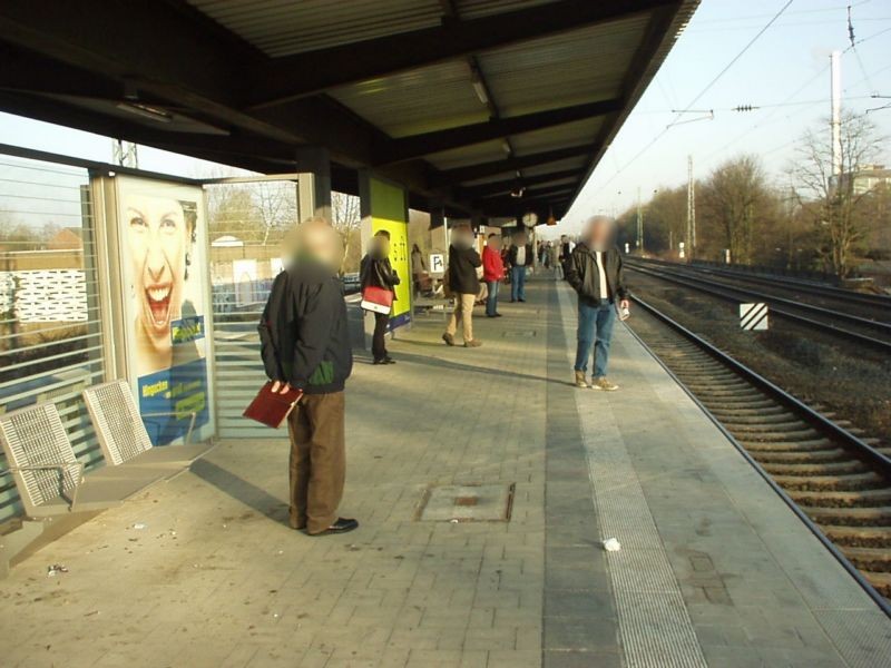 S-Bf Garath, Bstg., Gleis 3, 2. Sto.