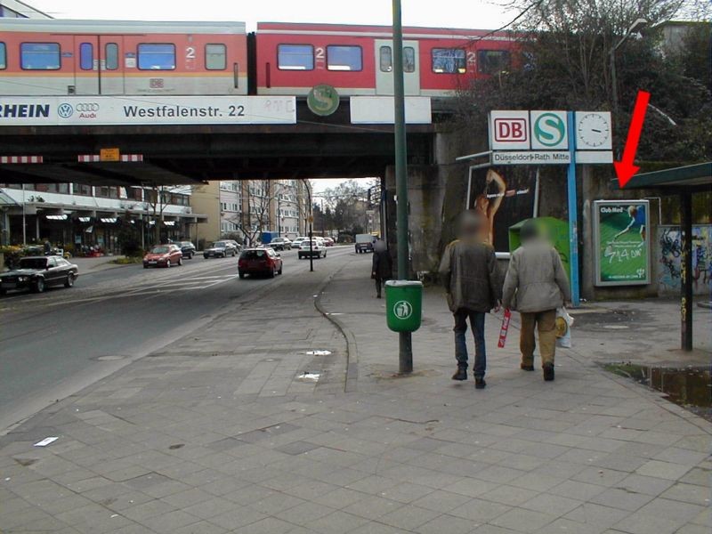 S-Bf Rath-Mitte, am Zug. zum Bstg., Gl.1, an der W