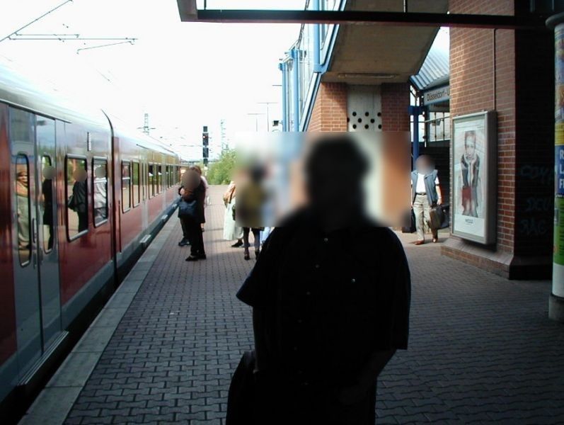 S-Bf Unterrath,Bahnsteig, Gleis 1,am Pfeiler