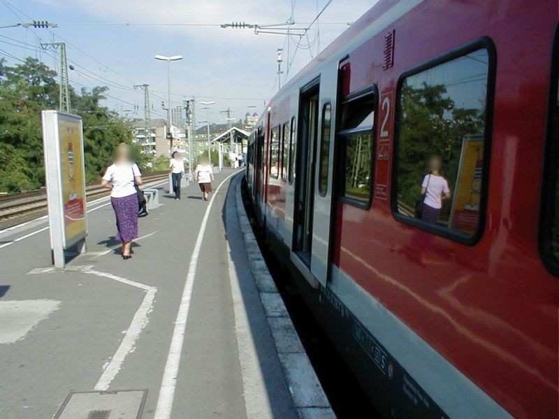 S-Bf Volksgarten, Bstg., Gleis 2, 2. Sto.