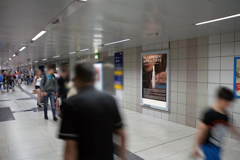 Hbf, Nordtunnel, geg. Bstg., Gl. 11/12, rechts