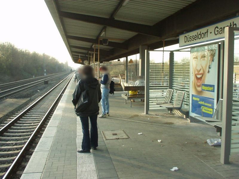 S-Bf Garath, Bstg., Gleis 3, 3. Sto.