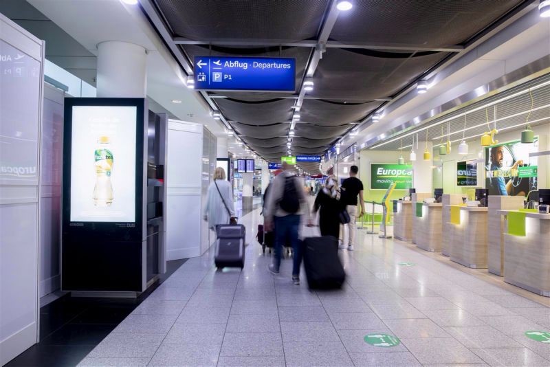 DUS_B105; Düsseldorf Airport SV