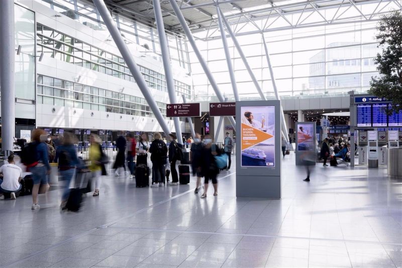 DUS_B120; Düsseldorf Airport SV