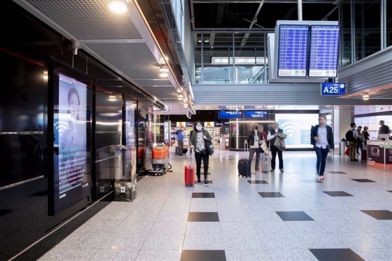 DUS_B136; Düsseldorf Airport SV