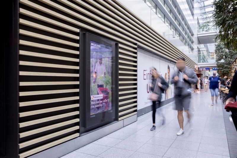 DUS_B133; Düsseldorf Airport SV