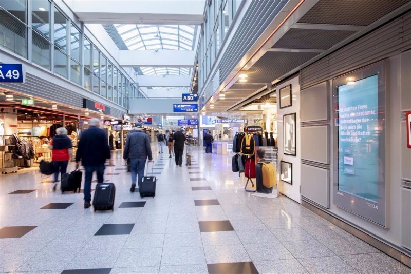 DUS_B137; Düsseldorf Airport SV