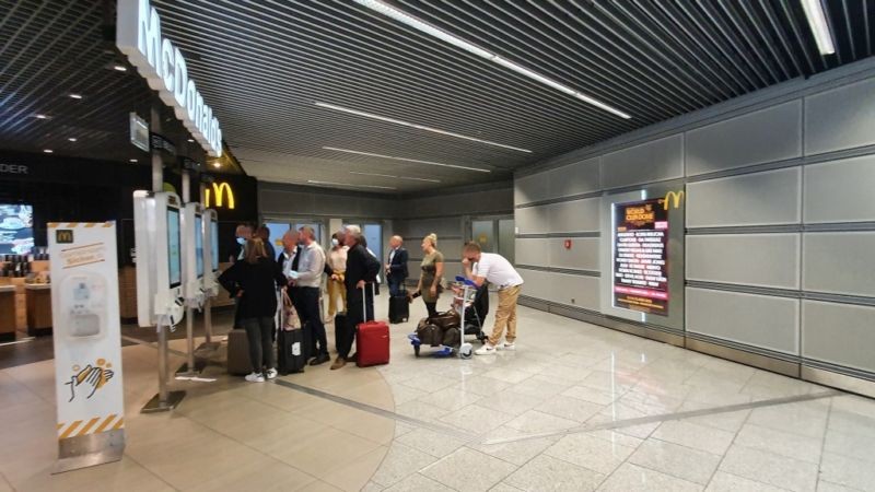 FH DUS Terminal Ankunft E0 Fläche 37 ID 349