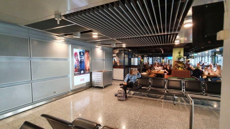 FH DUS Gates A E1 Fläche 44 ID 131