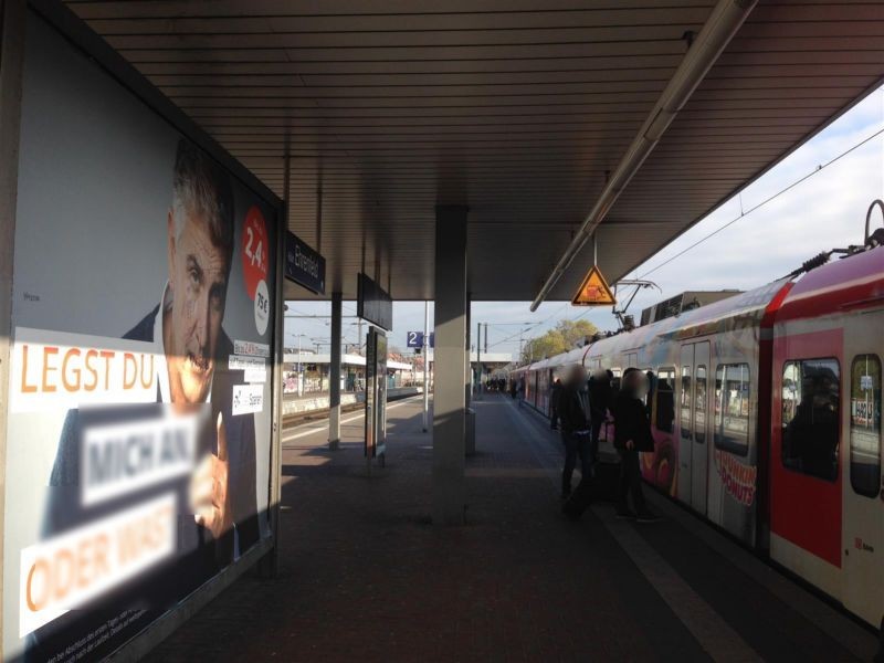 Bf Ehrenfeld, S-Bstg., Gleis 1, 1. Sto.