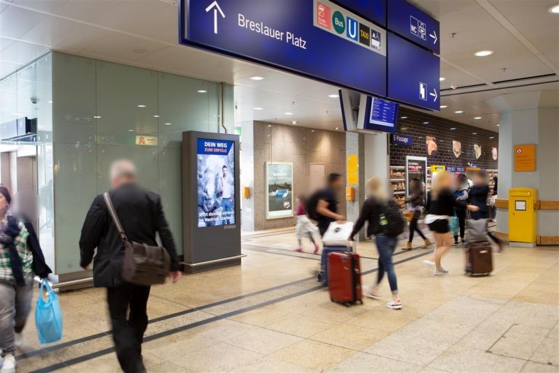 Hbf, B-Passage,v. Aufzug Ri. Ausg Bresl.Pl., Gl.10