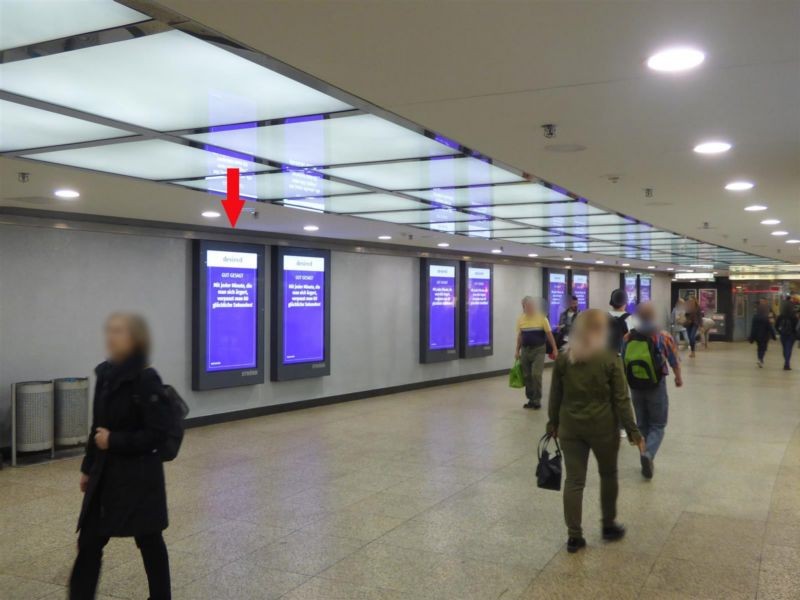 U-Bf Neumarkt, Passage Abg. zu U-Bahn 3