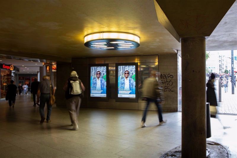 U-Bf Wiener Platz/Halle/Stirnwand/rechts