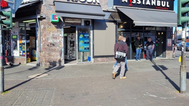 Venloer Str. 350a/re.