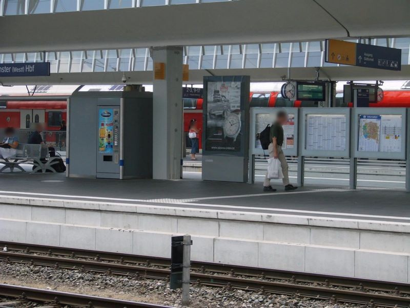 Hbf, Bstg., Gleis 12