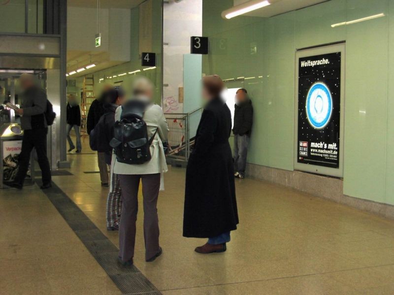 Hbf, Passage, Ri. EH, links, 6. Sto.