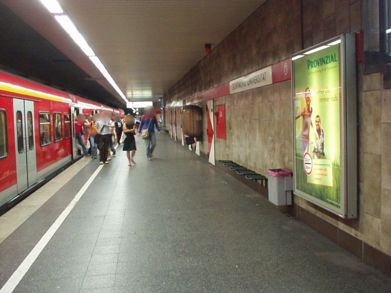 S-Bf Universität, Bstg., Gleis 1, 2. Sto.