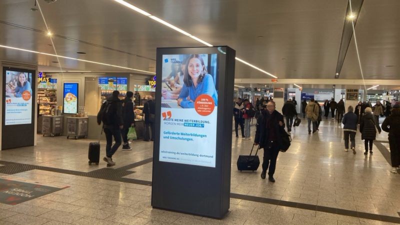 Hbf, PU zw. Gl. 7u.8, Si. Ausg.P.-Winzen-S.