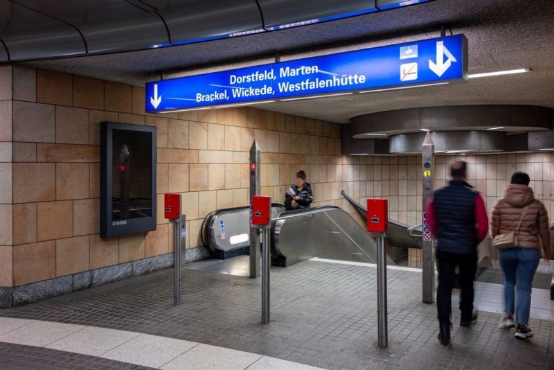 U-Bf Reinoldikirche,VTE, Ri.Dorstfeld, li.,Sto2