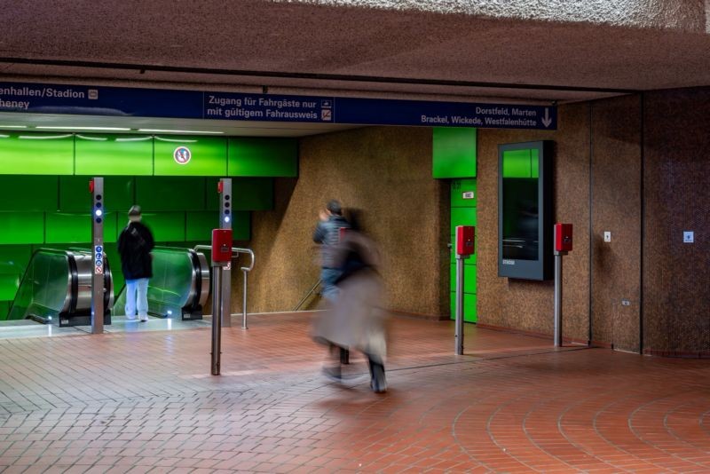 U-Bf Kampstraße,VTE,v.Zug.Ri.Westenh.weg,Kd.center