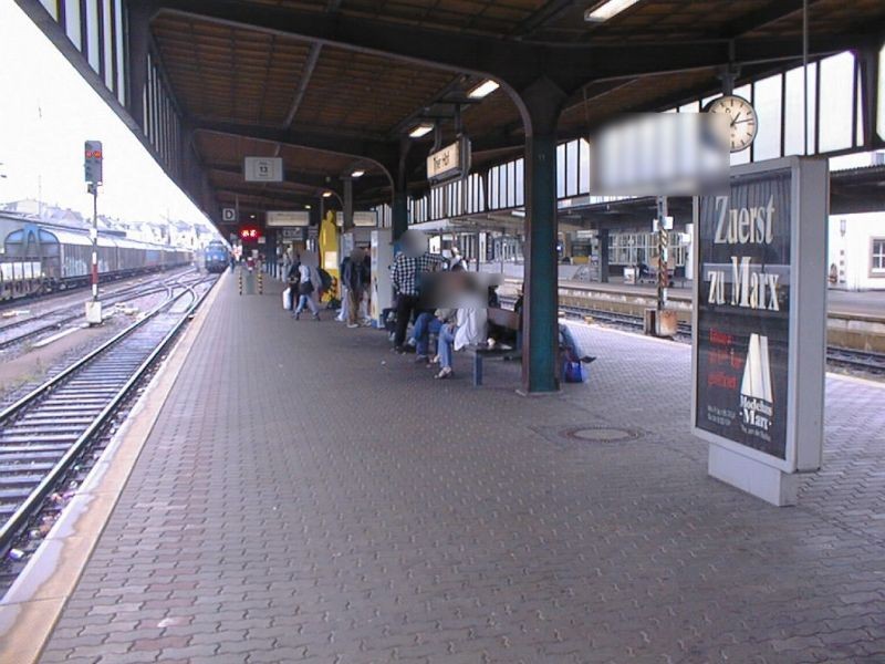 Hbf, Bstg., Gl. 13, 2. Sto.