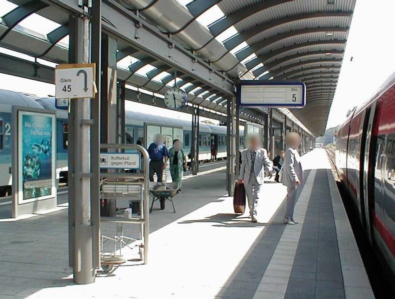 Hbf, Bstg., Gleis 5, 3. Sto., (Einzel-CLP)