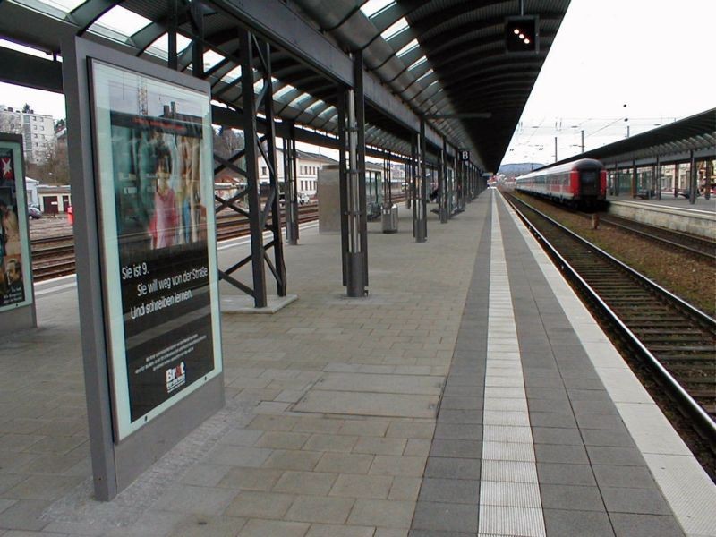 Hbf, Bstg., Gleis 4, 1. Sto.