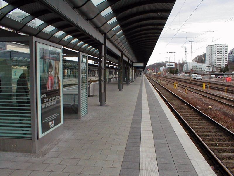 Hbf, Bstg., Gleis 5, 1. Sto.