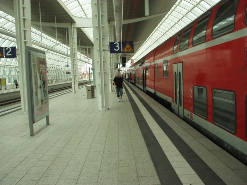 S-Bf Mitte, Bstg., Gleis 3