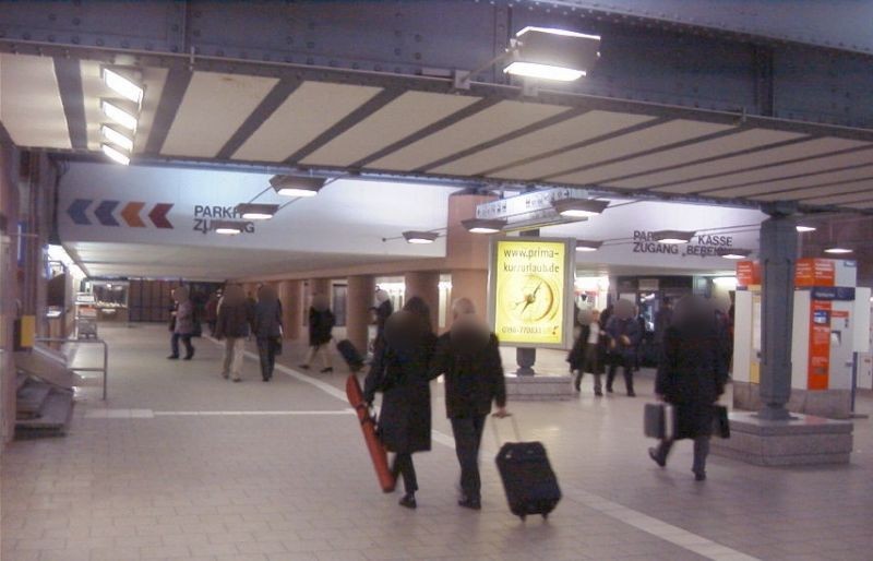 Hbf, Passage, geg. Bstg. Gleis 11/12, Eing. PH