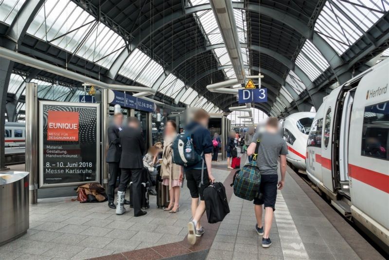 Hbf, Windschutz, Gleis 3, 1. Sto.