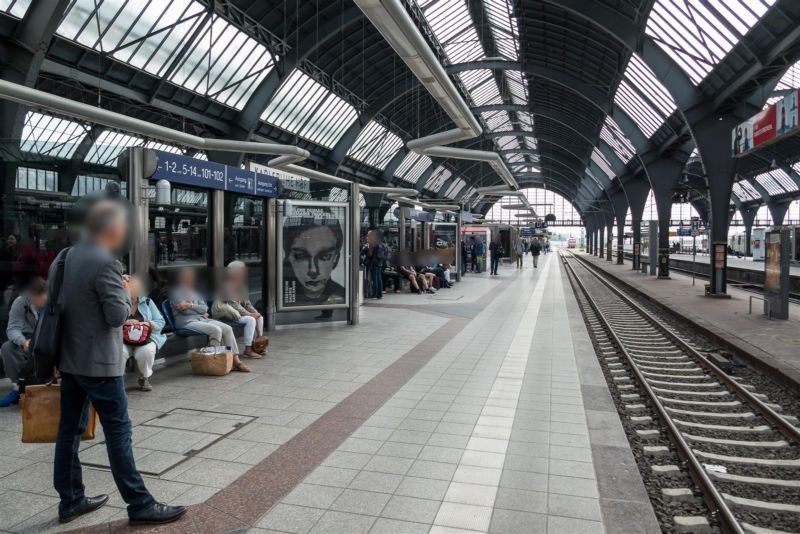 Hbf, Windschutz, Gleis 4, 1 .Sto.