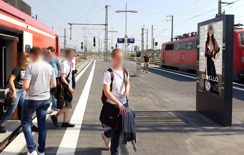 Hbf, Bstg., Gleis 11, 2. Sto.