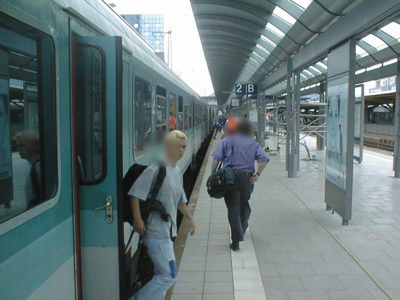 Hbf, Bstg., Gleis 2, 2. Sto.