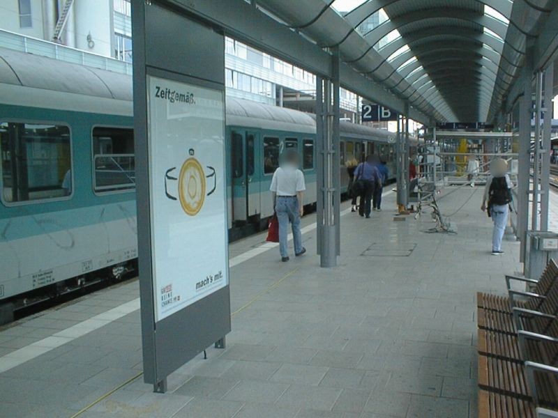 Hbf, Bstg., Gleis 3, 1. Sto.