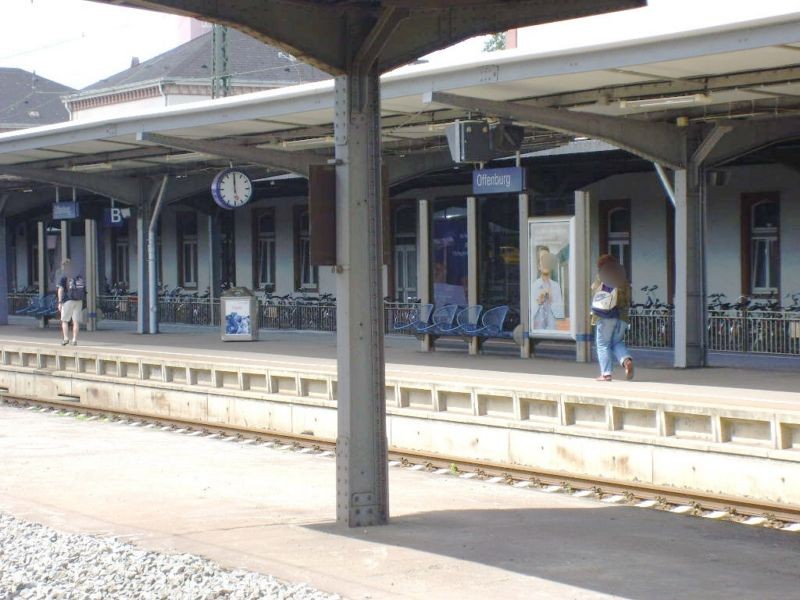 Hbf, Bstg., Gleis 2, 2. Sto.
