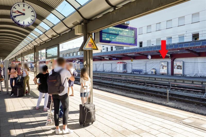 Hbf, Bstg., Gleis 1, Seite Gleis, 1. Sto.