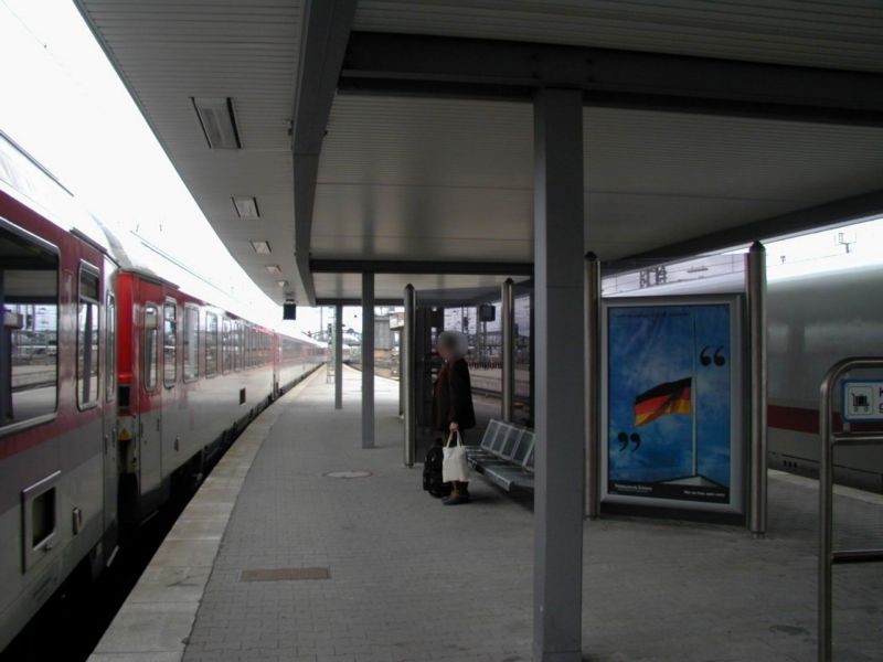 Hbf, Bstg., Gl. 12, 1. Sto.