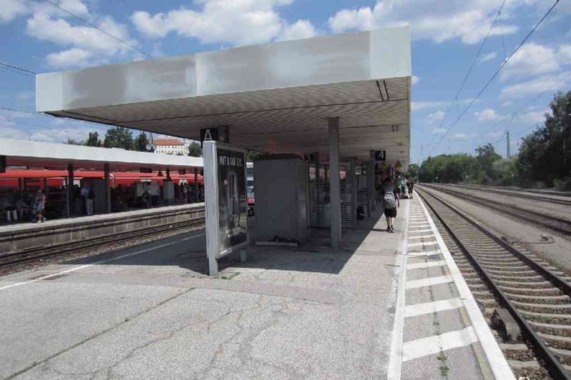 S-Bf Freising, Bstg., Gl. 4, 1. Sto.