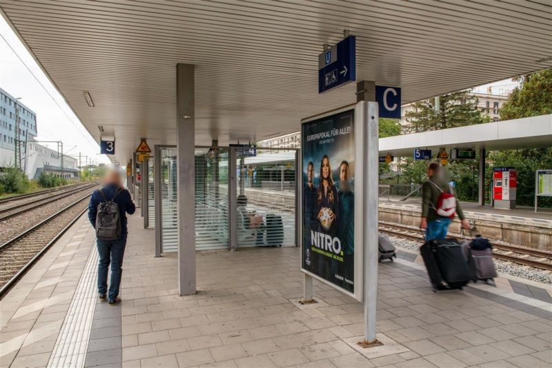 S-Bf Moosach, Bstg., Gleis 3, 2. Sto.