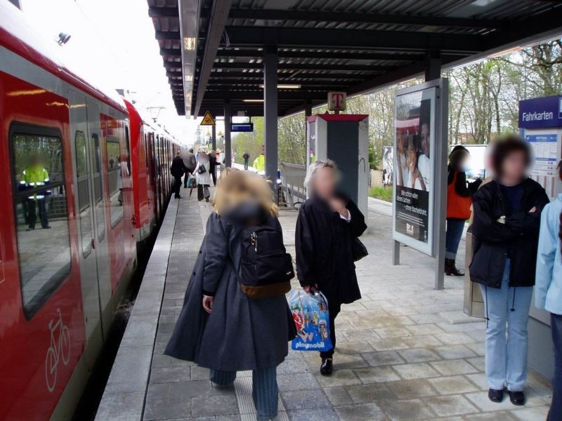 S-Bf Gronsdorf,Bstg., Gleis 1