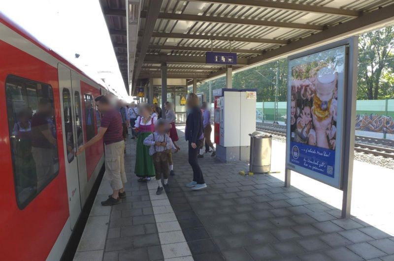 S-Bf Gronsdorf,Bstg., Gleis 2