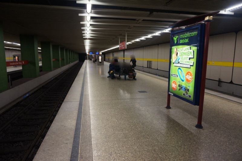 Innsbrucker Ring/U-Bahnsteig Gleis 2