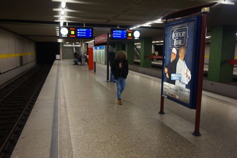 Innsbrucker Ring/U-Bahnsteig Gleis 3