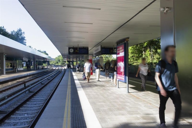 Kieferngarten/Süd/U-Bahnsteig Gl.4