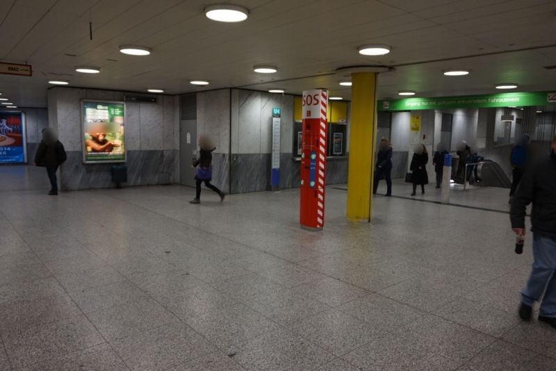 Arabellapark/Ostkopf Abgang zu Bstg.