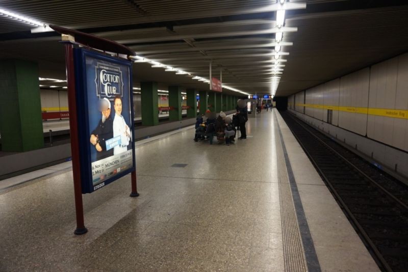 Innsbrucker Ring/U-Bahnsteig Gleis 4
